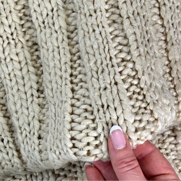 Pottery Barn chunky knit throw blanket ivory 50 x 75 - Picture 7 of 7